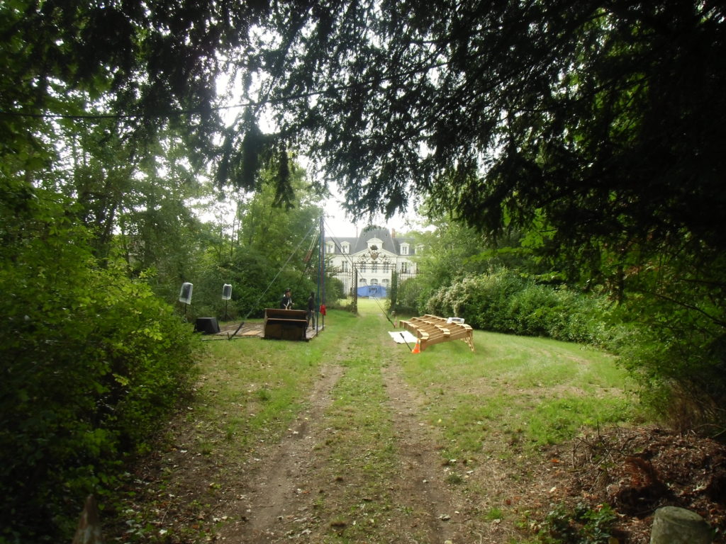 Rues, jardins, cours de ferme et de château... Le Truc festif est partout ! Crédit photo : Nicolas Patissier