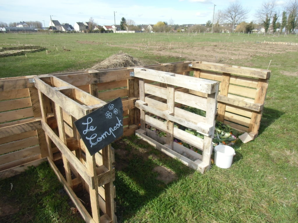 Bacs à compost du jardin partagé des Métairies du pont Saint-Michel, à la Fête du printemps le 25 mars 2018. Crédits photo : Nicolas Patissier pour Studio Zef