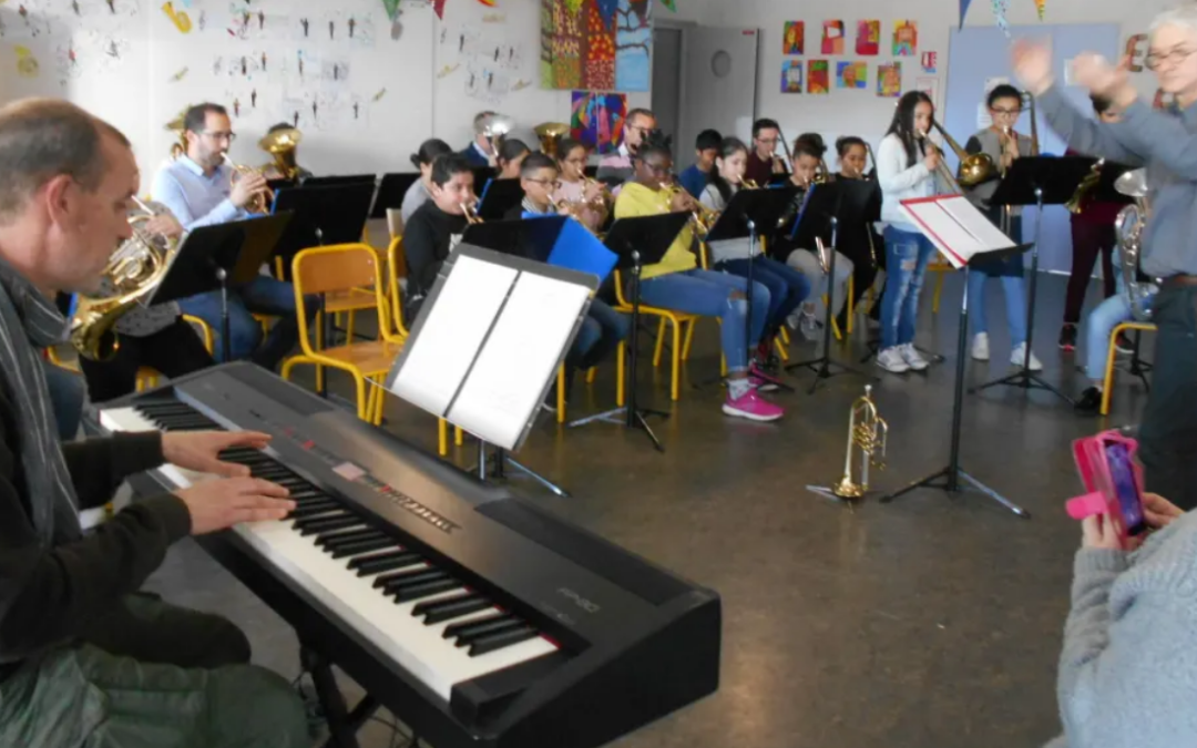 Un reportage sur la classe-orchestre par des CM2 de l&rsquo;école Rotière à Joué-lès-Tours